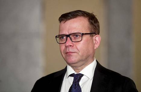 Kokoomuksen puheenjohtaja Petteri Orpo eduskunnassa maanantaina.