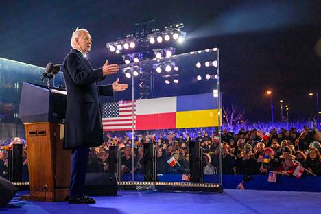 ”Tukemme Ukrainalle ei horju, Nato ei jakaannu, emmekä me väsy”, sanoi presidentti Biden Varsovassa. 