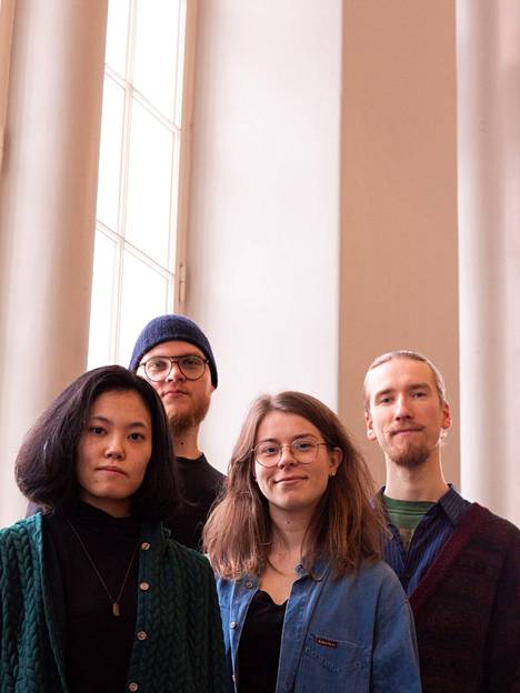 Sakurako Ishiyama, Aaron Koskelainen, Sonja Kaipainen ja Johan Dahlbo ovat Kaima-yhtye. 