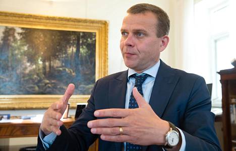Politiikan eri näkemykset ovat törmäyskurssilla, arvioi Petteri Orpo (kok). ”Suomellakin on vaara ajautua konflikteihin ja lyhytikäisiin hallituksiin, jos erilaisilla ideologioilla varustetut ihmiset eivät enää kykene yhteistyöhön.”