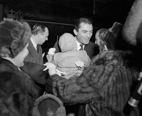Gregory Peckin vierailu Suomessa 1953 oli valtava mediatapahtuma.