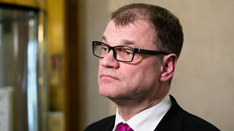 Juha Sipilä väläyttää eduskuntavaalien yhdistämistä eurovaaleihin, jotta maakuntavaalit saadaan pidettyä alta pois