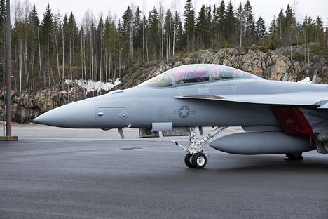 Amerikkalainen ilmailu- ja aseteollisuusyhtiö Boeing toi helmikuussa Suomeen testeihin valmistamansa Super Hornetin ja sen elektronisen sodankäynnin version Growlerin.