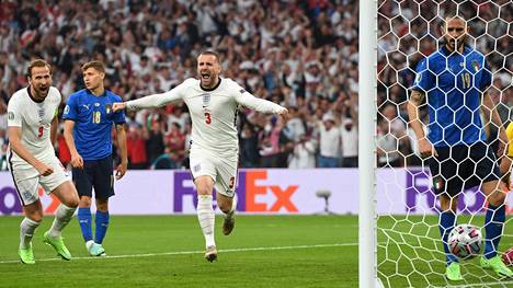 EM-jalkapallo | Englanti teki kaikkien aikojen nopeimman EM-finaali­maalin: Italian verkko heilui vain kahden minuutin jälkeen – HS seuraa EM-kisojen huipennusta