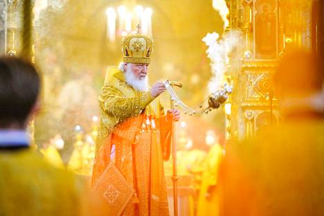 Moskovan patriarkka Kirill jumalanpalveluksessa Kristus Vapahtajan katedraalissa Moskovassa helmikuun lopulla. 