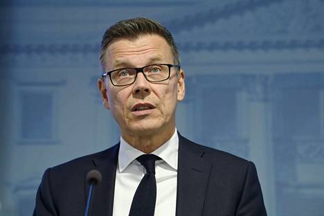 Ylijohtaja Mikko Spolander kertoi maanantaina valtiovarainministeriö uusimmat talousnäkemykset. 