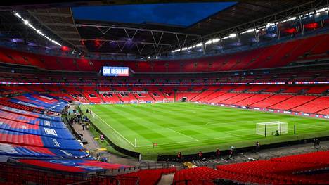 Jalkapallo | Wembleylle vapautumassa lisää EM-kisalippuja kannattajille – Kalliit vip-paketit eivät käy kaupaksi
