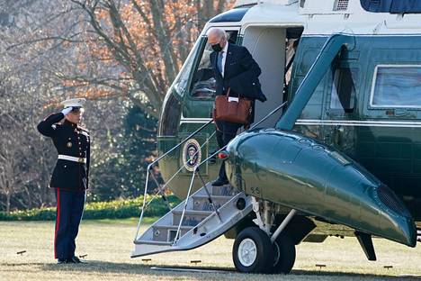 Yhdysvaltain presidentti Joe Biden saapumassa Washingtoniin keskiviikkona.