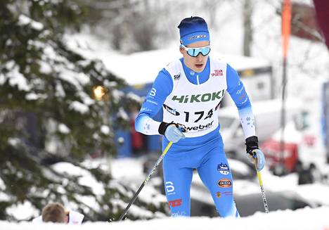 Alexander Ståhlberg oli Vöyrin SM-kisoissa 15 km:n (p) kilpailun nuorimpia hiihtäjiä ja sijoittui flunssan jälkeen 22:nneksi.