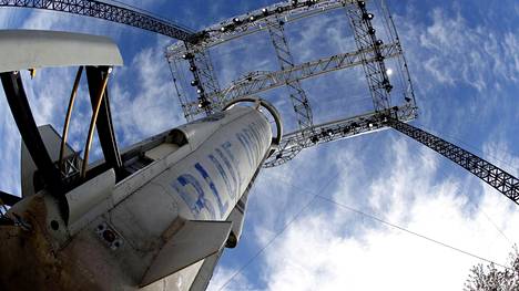 Avaruus | Jeff Bezosin Blue Origin aikoo lennättää ensimmäisen turistin avaruuteen heinäkuussa – Paikka 11 minuuttia kestävälle matkalle myydään huutokaupalla