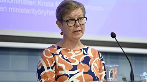 Ympäristö- ja ilmastoministeri Krista Mikkonen kertoi hallituksen budjettiriihen ilmastolinjauksista 10. syyskuuta.