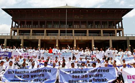 MPs from the Sri Lankan ruling party protested against the 2012 condemnation resolution at the UN Human Rights Council.  Sri Lanka harnessed dozens of its diplomats to persuade other countries not to pass a resolution criticizing the country’s post-war justice.