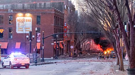 Yhdysvallat | Nashvillen keskustassa tuhoisa räjähdys, poliisi epäilee pommia