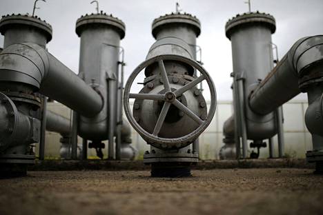 Venäjän valtion kaasuyhtiö Gazprom ilmoitti aiemmin tällä viikolla katkaisevansa kaasutoimitukset Puolaan ja Bulgariaan, sillä nämä maat eivät noudattaneet uusia ehtoja. Kuva on Bulgarian pääkaupungissa Sofiassa sijaitsevalta voimalaitokselta.