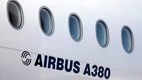 Tullit | EU ja USA sopivat lakkauttavansa väliaikaisesti Airbus–Boeing-kiistan tullit