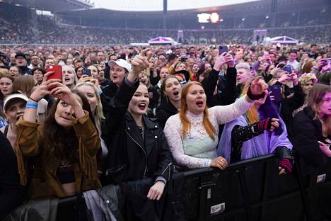 Concerts Haloo Helsinki incites the celebration and comfort of a full  Olympic Stadium - Pledge Times