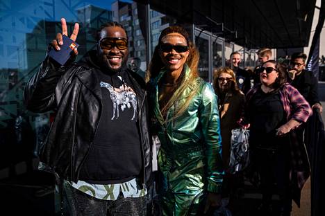 Fanit odottivat pääsyä Beyoncén maailmankiertueen avauskonserttiin Friends Arena -stadionilla Tukholman Solnassa. 