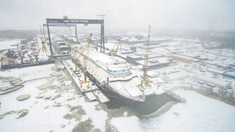 Finnvera rahoittaa varustamo- ja telakkasektoria. Kuvassa saksalaisen Meyerin Turun-telakalla rakenteilla oleva Tui Cruisesin risteilyalus. 