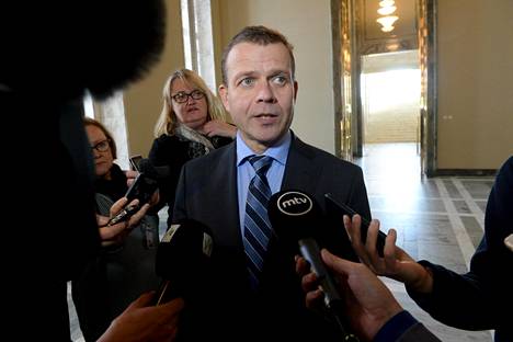Valtiovarainministeri Petteri Orpo (kok) kertoi keskiviikkona eduskunnassa, että hallitus on päässyt sopuun sote-uudistuksen valinnanvapauslaeista.