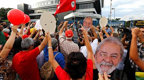 Brasilian entiselle presidentille Lulalle toinen yli 12 vuoden vankeustuomio korruptiosta