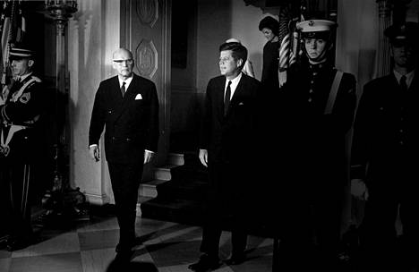 Presidentti Urho Kekkosen vierailu Valkoiseen taloon John F. Kennedyn vieraaksi oli ensimmäinen ja tähän mennessä ainoa virallinen presidenttien valtiovierailu Suomen ja Yhdysvaltain välillä.