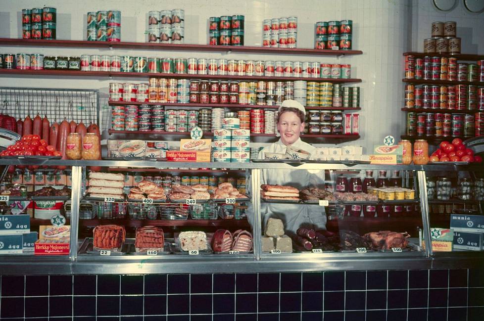 Lihakaupan tiski (mahdollisesti Elannon myymälästä) vuonna 1957. 