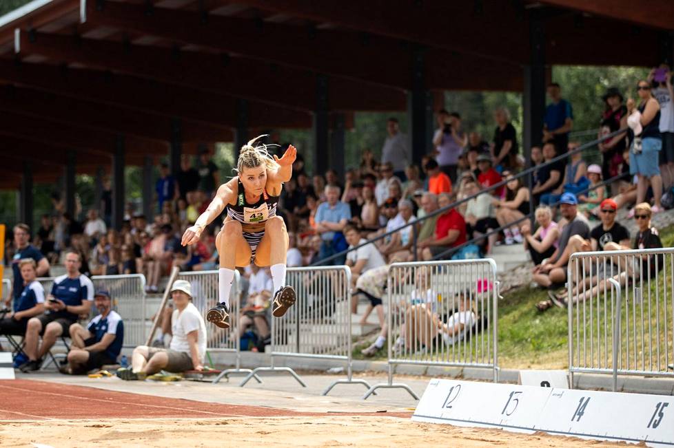 Kristiina Mäkelä on kokenut arvokisafinalisti. Heinäkuun alussa hän loikki ennätyksensä 14,47 hyppykarnevaaleissa Lempäälässä.