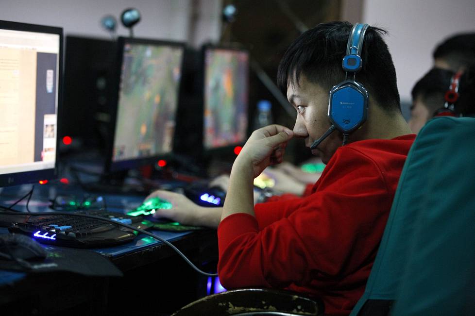 Kiinassa on viime aikoina sekä lisätty pelien sensuuria ja valvontaa että vähennetty nuorten peliaikaa.