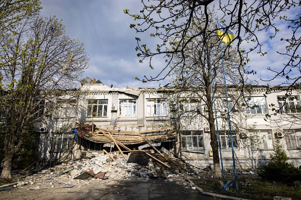 Dobropillyan kaupunkiin osui ohjus vanhaan hallintorakennukseen, joka on paikalliskaartin käytössä. Iskussa ei tullut henkilövahinkoja.
