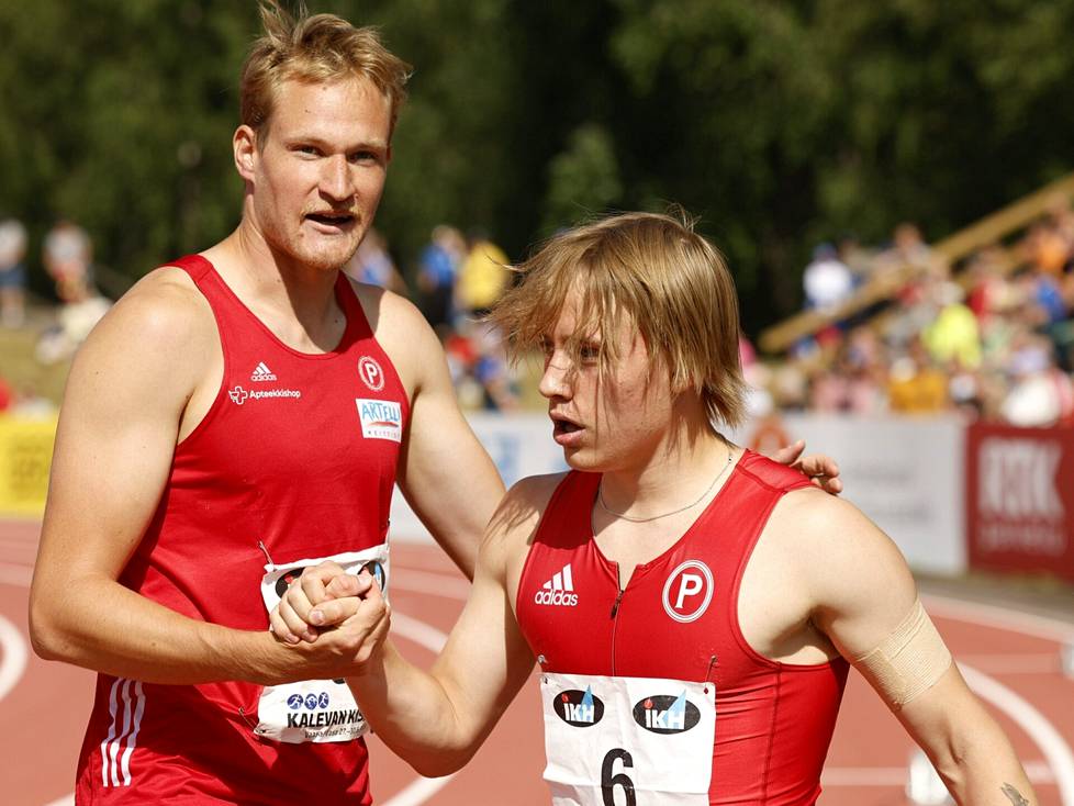 Antti Sainio keeps hearing that he is too short to be a hurdler.  In the photo, the new Finnish champion is congratulated by his 20 centimeter taller teammate Jaakko Linnus.