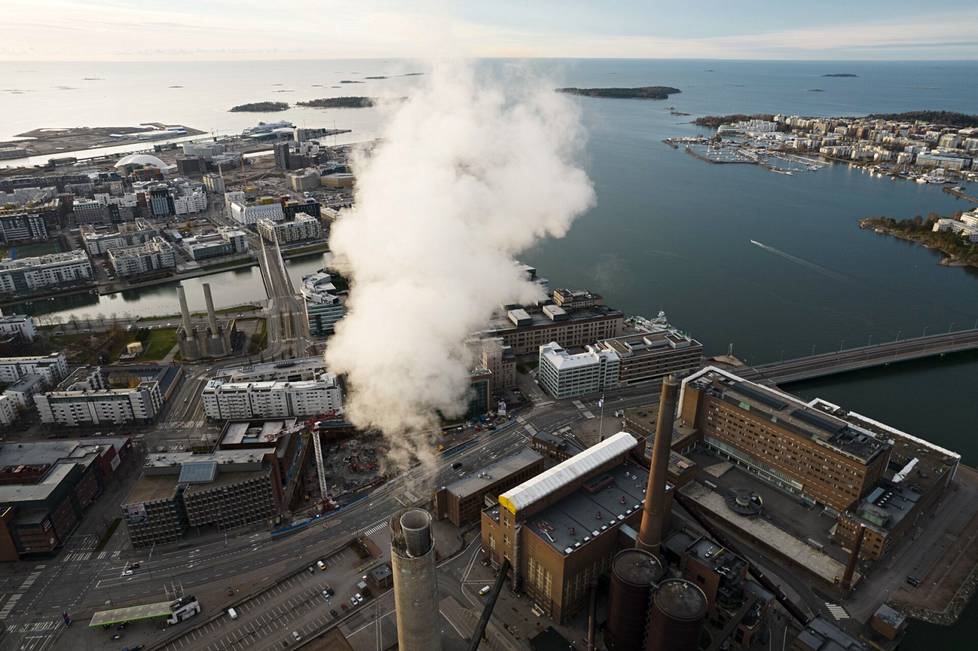 Energiayhtiö Helenin aikoo ajaa alas kivihiilen käytön Salmisaaren voimalassaan. Tulevaisuudessa kaukolämpöä saatetaan tuottaa ydinvoimalla, uskovat asiantuntijat. 