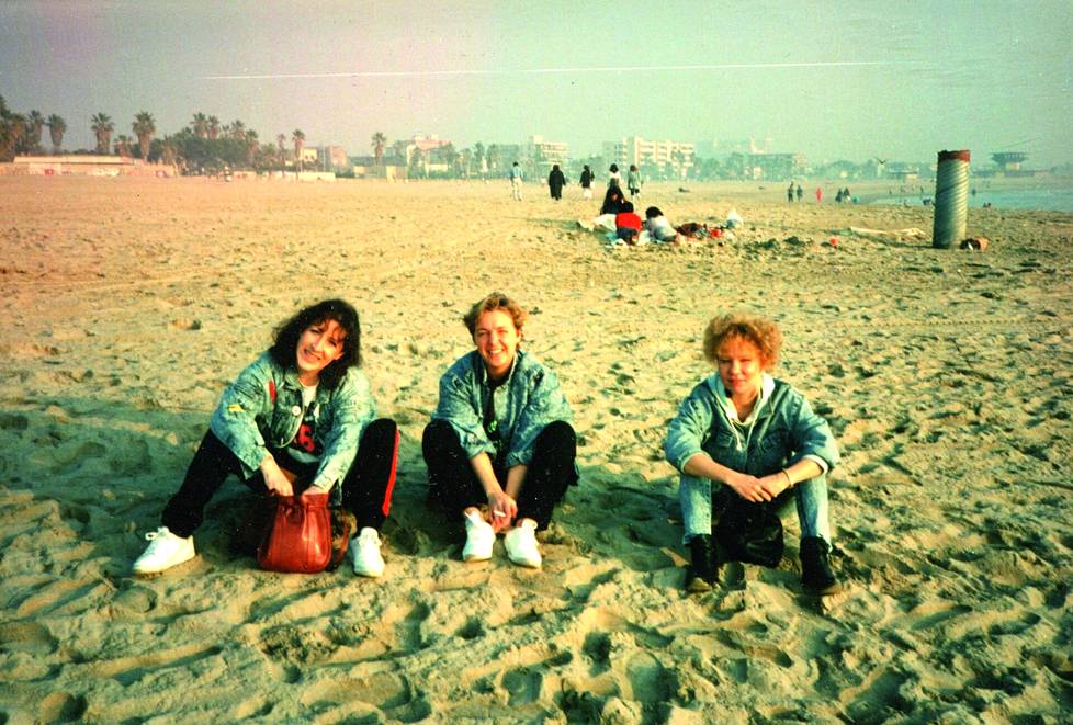 Muska, Anna Babitzin ja Virve Vicky Rosti Venice Beachilla vuodenvaihteessa 1986-87.
