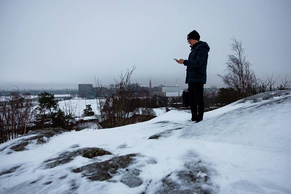 Mikael Rautanen jättää kalenteriinsa tarkoituksella tyhjiä päiviä. Silloin hän saattaa kävellä Lauttasaaressa, selata puhelimensa osoiteluetteloa ja soitella ihmisille.