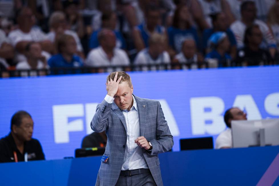 Head coach Lassi Tuovilla had enough to think about after three losing games.