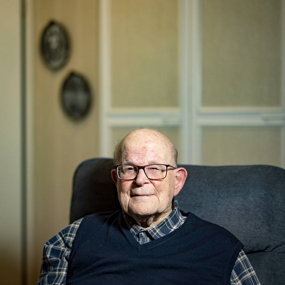 Eero Blåfield, 101, on kolmen sodan veteraani. 