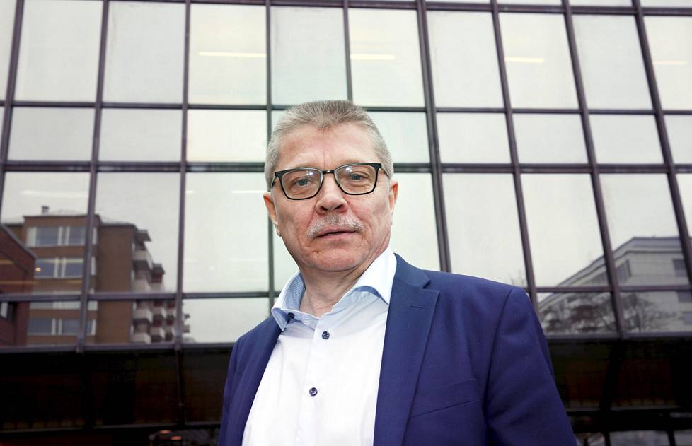 Kunta- ja hyvinvointialuetyönantajien toimitusjohtaja Markku Jalonen ei käytännössä voi luvata mitään kahden prosentin palkankorotuksia ylittävää.