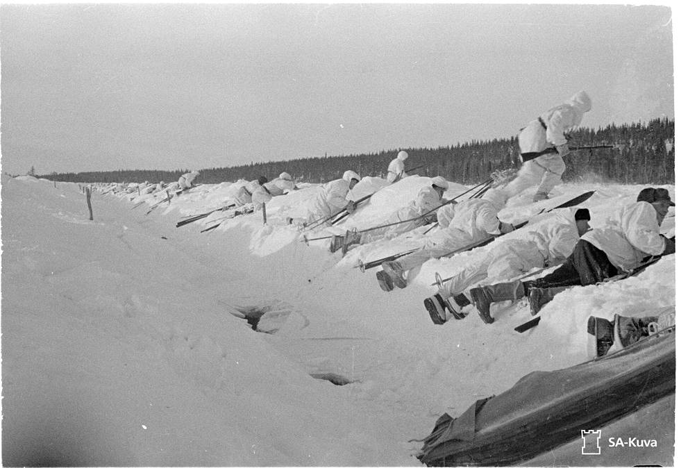 Suomalaissotilaita Saijan maastossa helmikuussa 1940.
