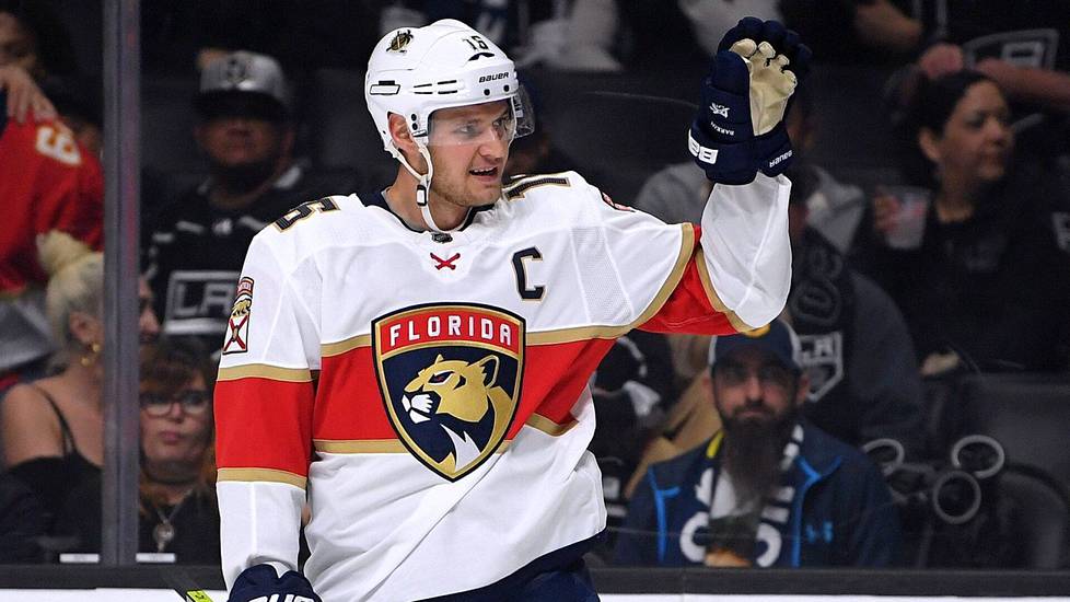 Floridan kapteenilla Aleksander Barkovilla on suurin suomalaissopimus kiekkoliiga NHL:ssä.