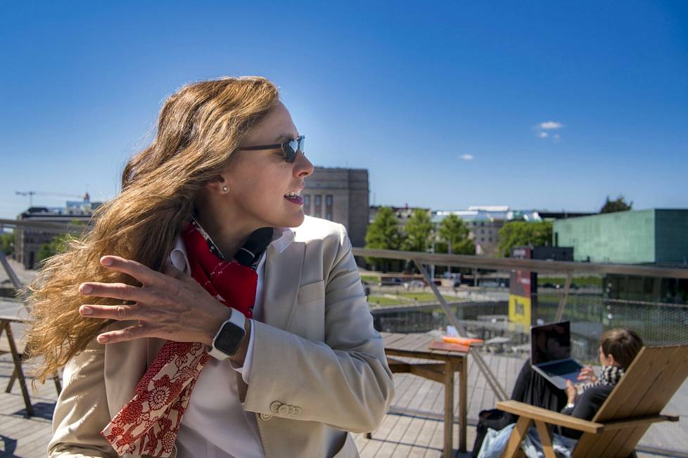 Yhdysvaltalaistutkija Mary Sarotte vieraili Helsingissä kesäkuun alussa Ulkopoliittisen instituutin seminaarissa keskustelemassa Yhdysvaltojen ja Euroopan suhteista kiristyneessä turvallisuustilanteessa.