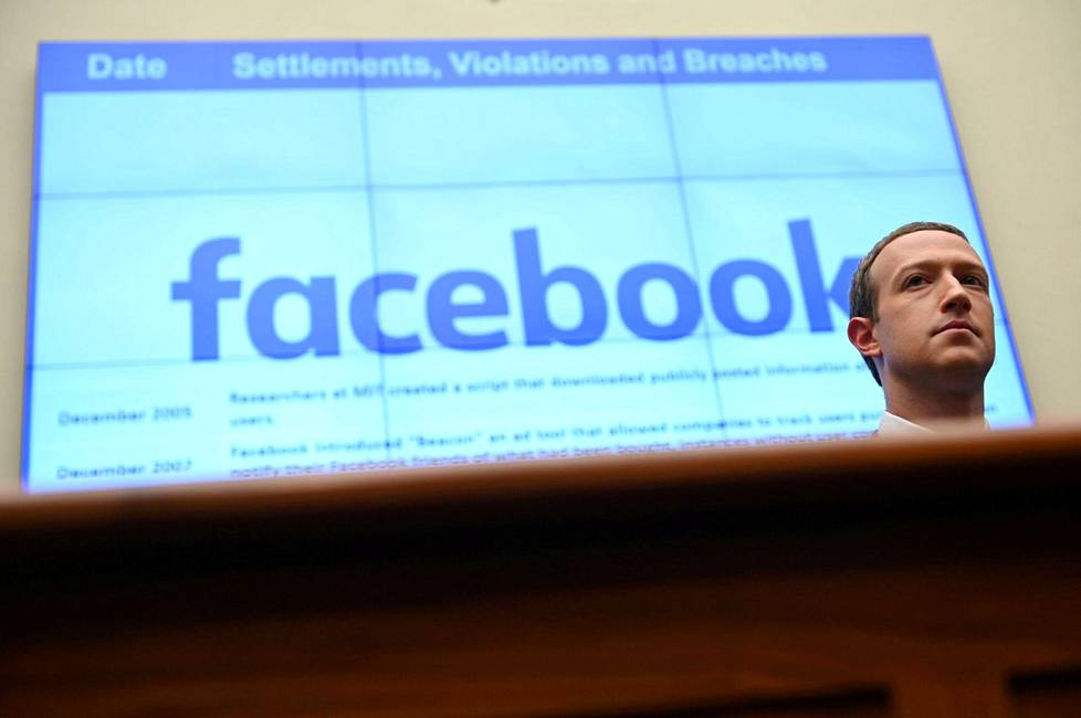 Facebookin toimitusjohtaja Mark Zuckerberg kiisti Washingtonin senaatin kuulemisessa  23. lokakuuta yhtiössä työskennelleen henkilön väitteet vihapuheongelmasta.