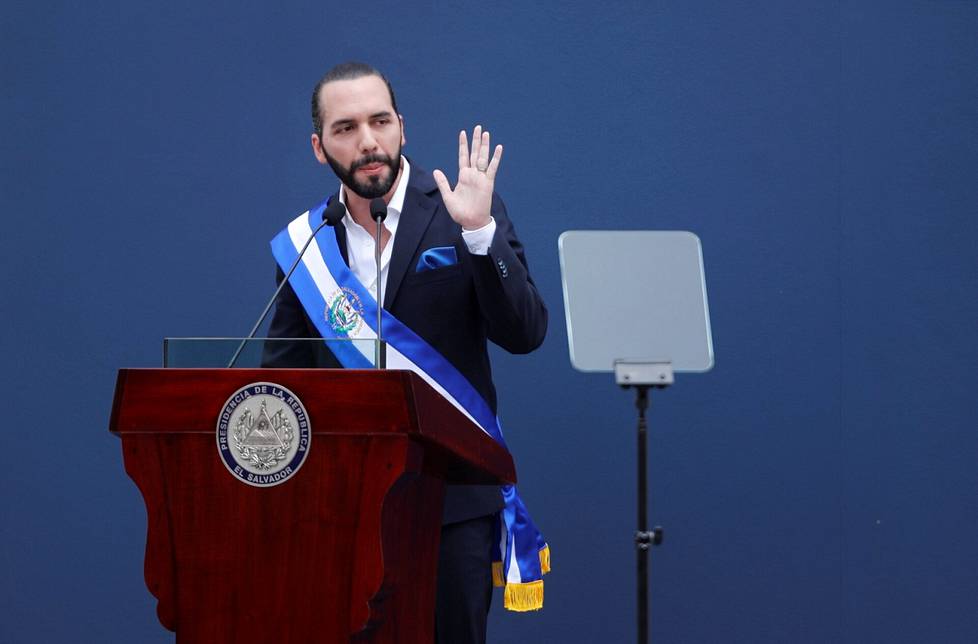Nayib Bukele, who won the presidential election earlier in the spring, was sworn in in the summer of 2019. 