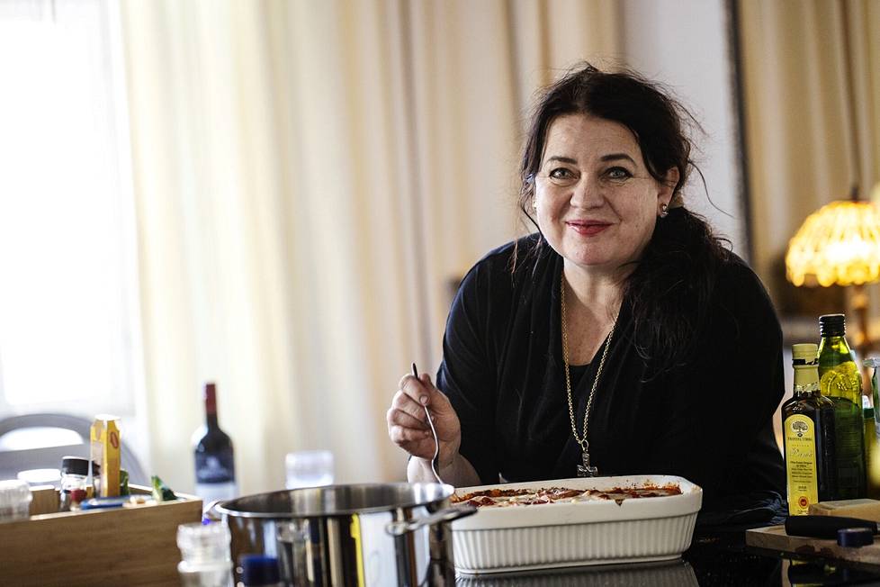 Kuvataiteilija Nanna Susi rakastaa italialaista ruokaa. Hän asuu osan vuodesta Italiassa.