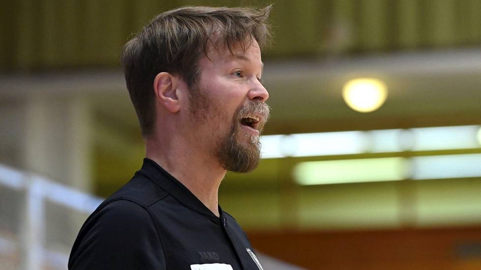 Pieti Poikola sai potkut Lahti Basketballista marraskuussa.