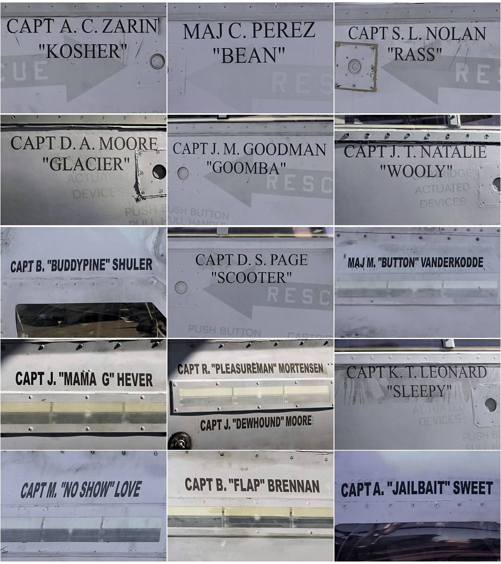 USS Kearsargen ilma-alusten kyljissä on usein kirjattuna lentäjien nimet ja lempinimet.