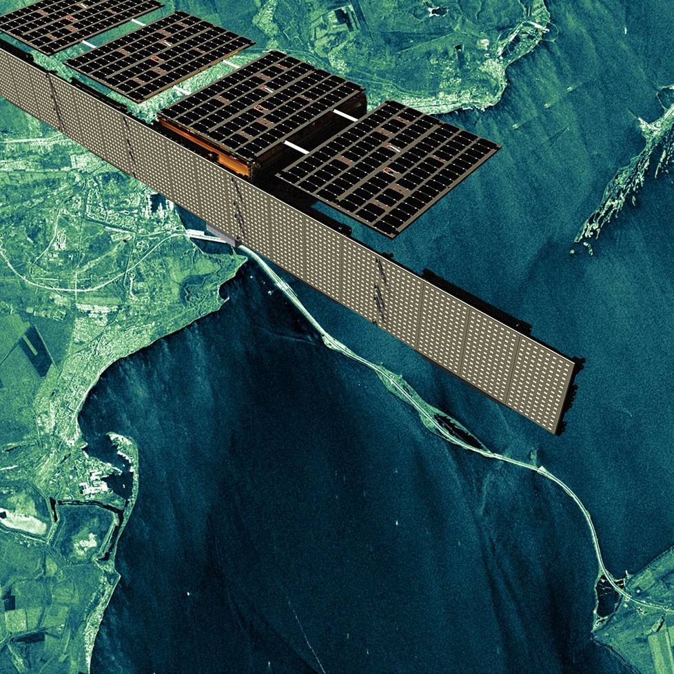 Suomalainen Iceye otti sar-tutkasatelliitilla kuvan Kertšinsalmen sillasta, joka yhdistää Krimin Venäjään. Kuva julkaistiin elokuussa, kun Iceye alkoi tarjota tarkkoja satelliittikuvia Ukrainan armeijalle.