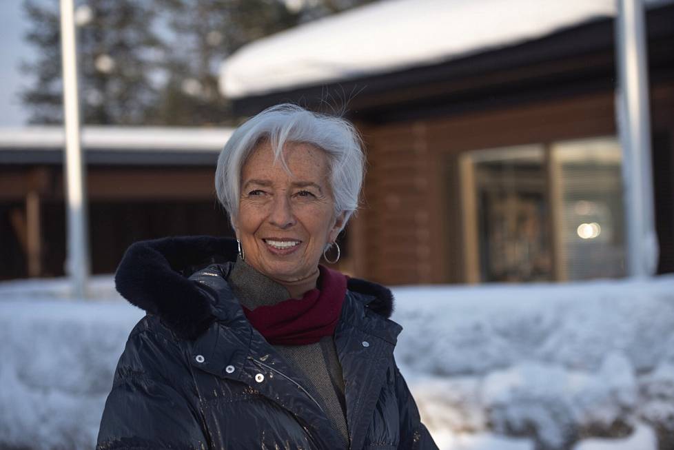 ”Meillä ei ole syytä omahyväisyyteen energiakysymyksessä eikä inflaation suhteen”, Christine Lagarde sanoo.