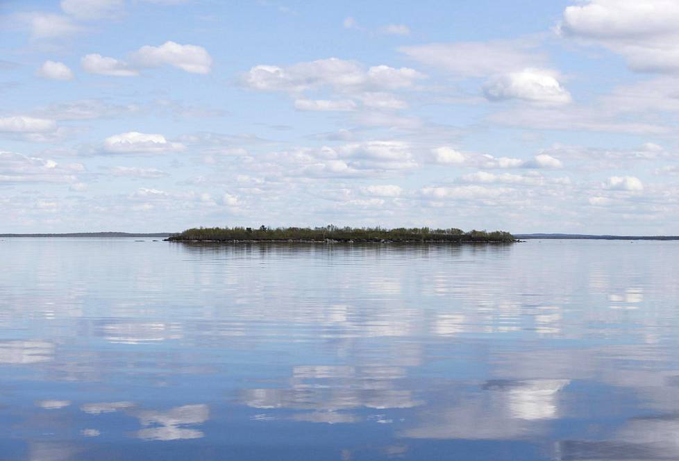 Onko tässä Inarinjärvi, Kemijärvi vai Kyrösjärvi? Testaa HS:n järvivisalla,  tunnistatko Suomen järvet - Kuukausiliite 