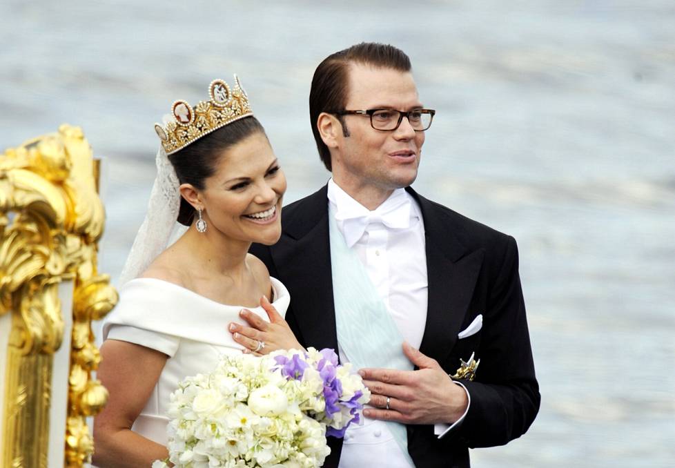 Victoria ja Daniel menivät naimisiin 19. kesäkuuta vuonna 2010. Sama päivämäärä on toistunut kuninkaallisissa häissä läpi vuosisatojen.