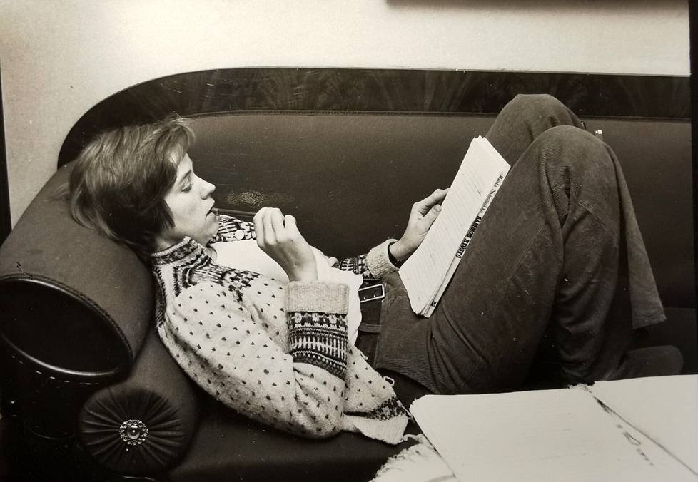 Translator Kersti Juva in her office in 1975. 