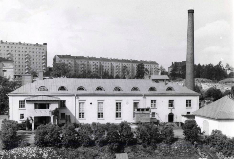 Valtion margariinitehdas vuonna 1962. Taustalla näkyy Hämeentien kerrostalot, jotka ovat valmistuneet 1950-luvulla.